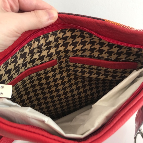 COPY - Soprano Spring Floral Print Motif Glazed Leather Convertible Crossbody B… - Picture 15 of 16